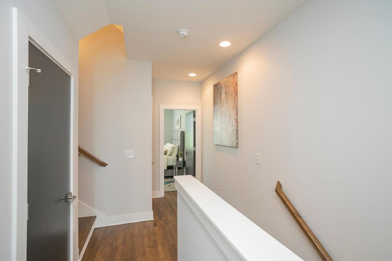 נאשוויל Luxury Townhome Skyline Views Mins To Dt מראה חיצוני תמונה