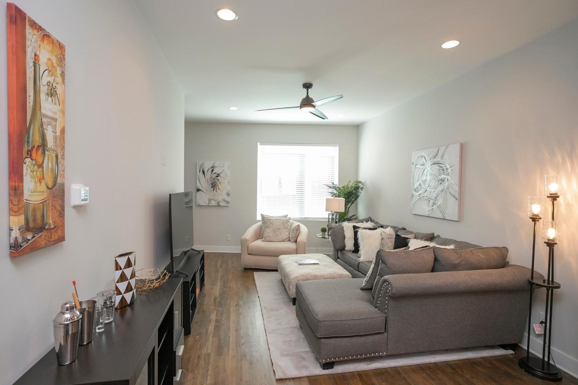 נאשוויל Luxury Townhome Skyline Views Mins To Dt מראה חיצוני תמונה