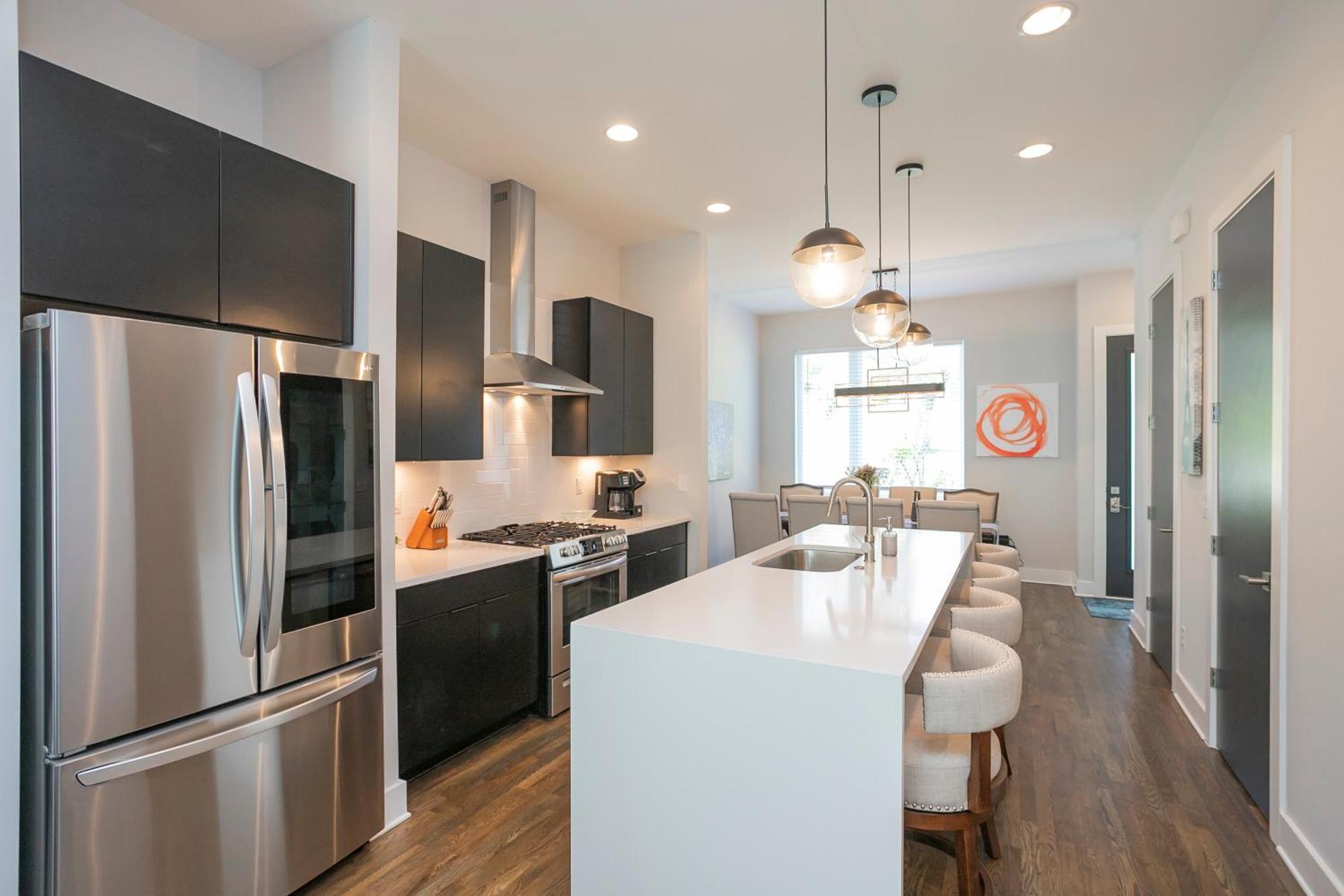 נאשוויל Luxury Townhome Skyline Views Mins To Dt מראה חיצוני תמונה