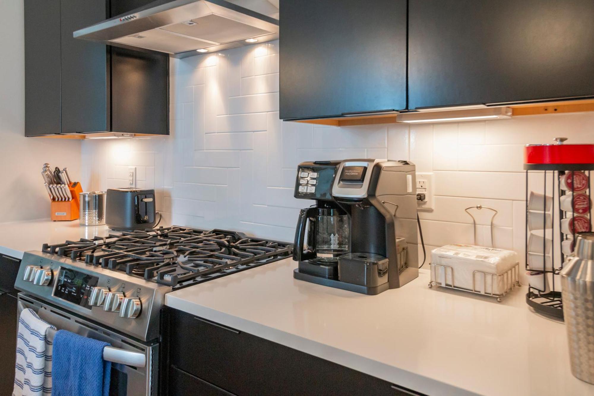 נאשוויל Luxury Townhome Skyline Views Mins To Dt מראה חיצוני תמונה